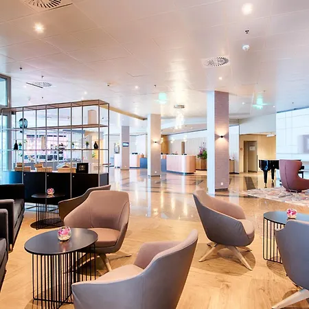 Hotel Crowne Plaza Frankfurt Congress By Ihg Frankfurt nad Mohanem