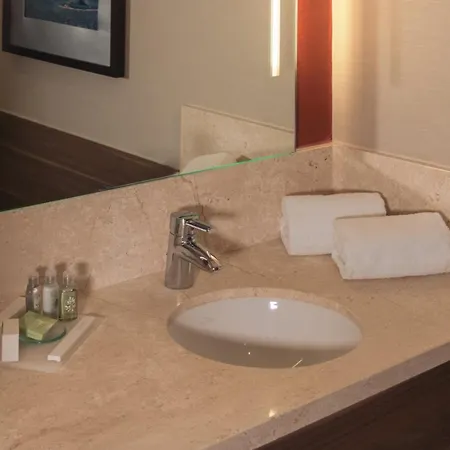 فندق Crowne Plaza Frankfurt Congress By Ihg