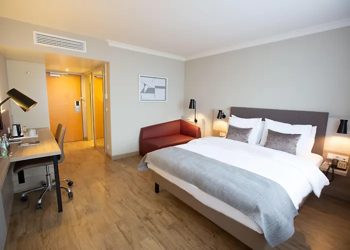 ホテル Crowne Plaza Frankfurt Congress By Ihg フランクフルト