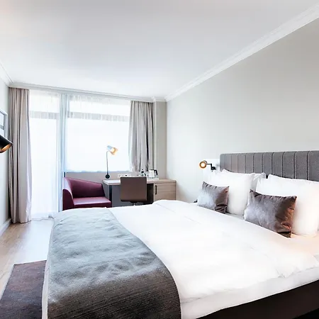 מלון Crowne Plaza Frankfurt Congress By Ihg 4*